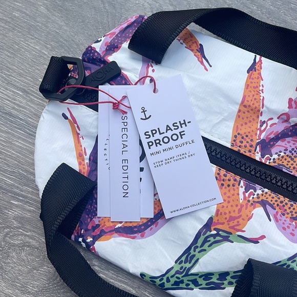 Aloha Collection Mini Mini Duffle, Paradise on Repeat - Picture 4 of 7